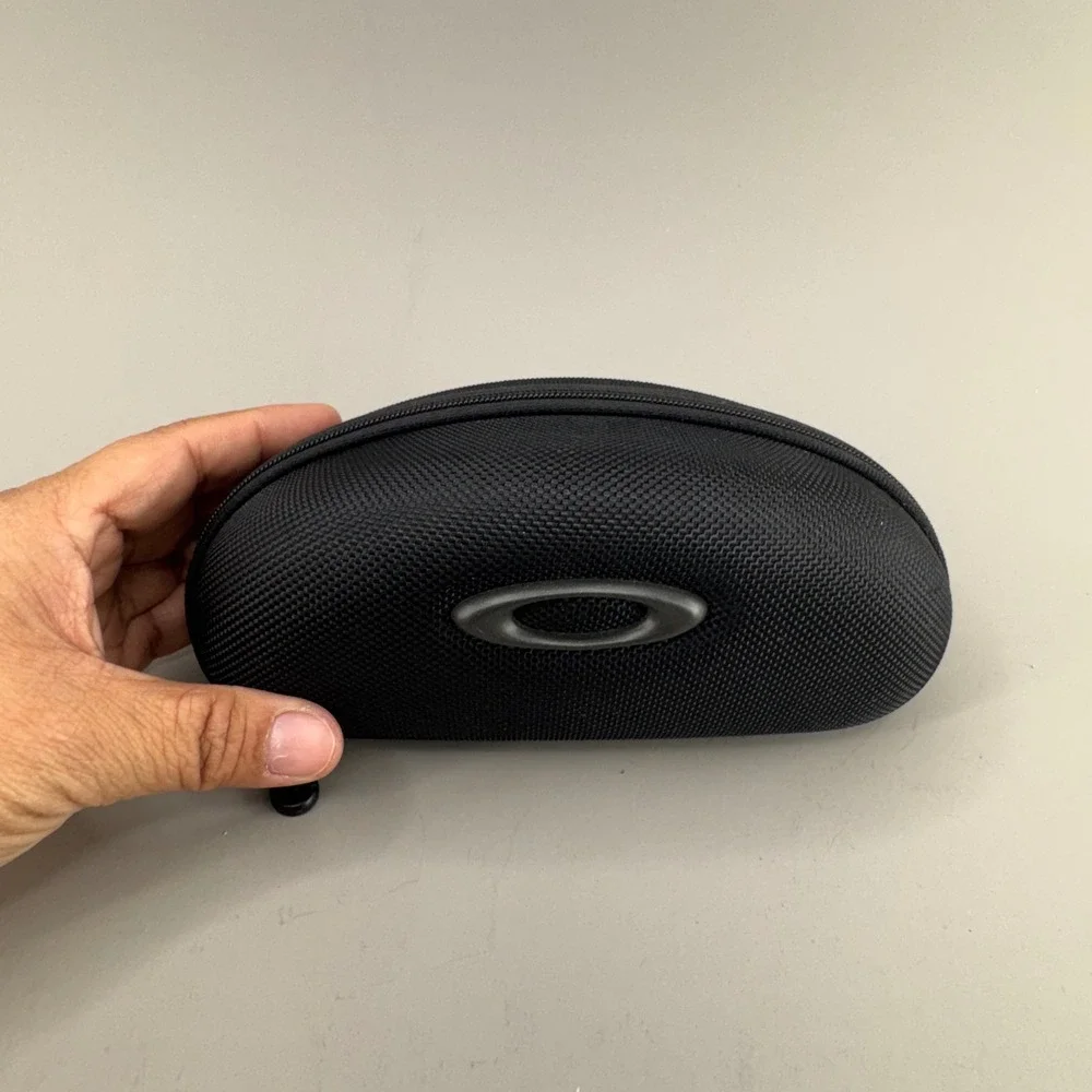 Oakley Sunglasses Hard Shell Case OS Black Gorpcore Techwear Sporty